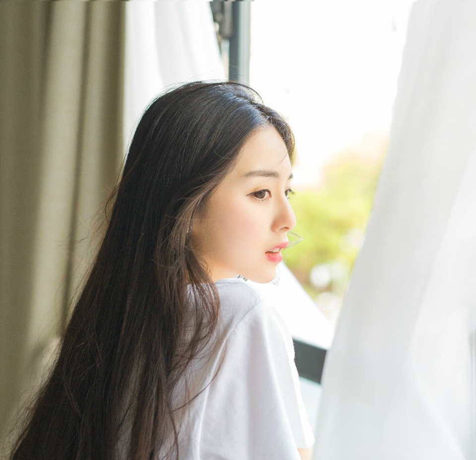我看书，这使我多活几度生命。——三毛《亲爱的三毛》